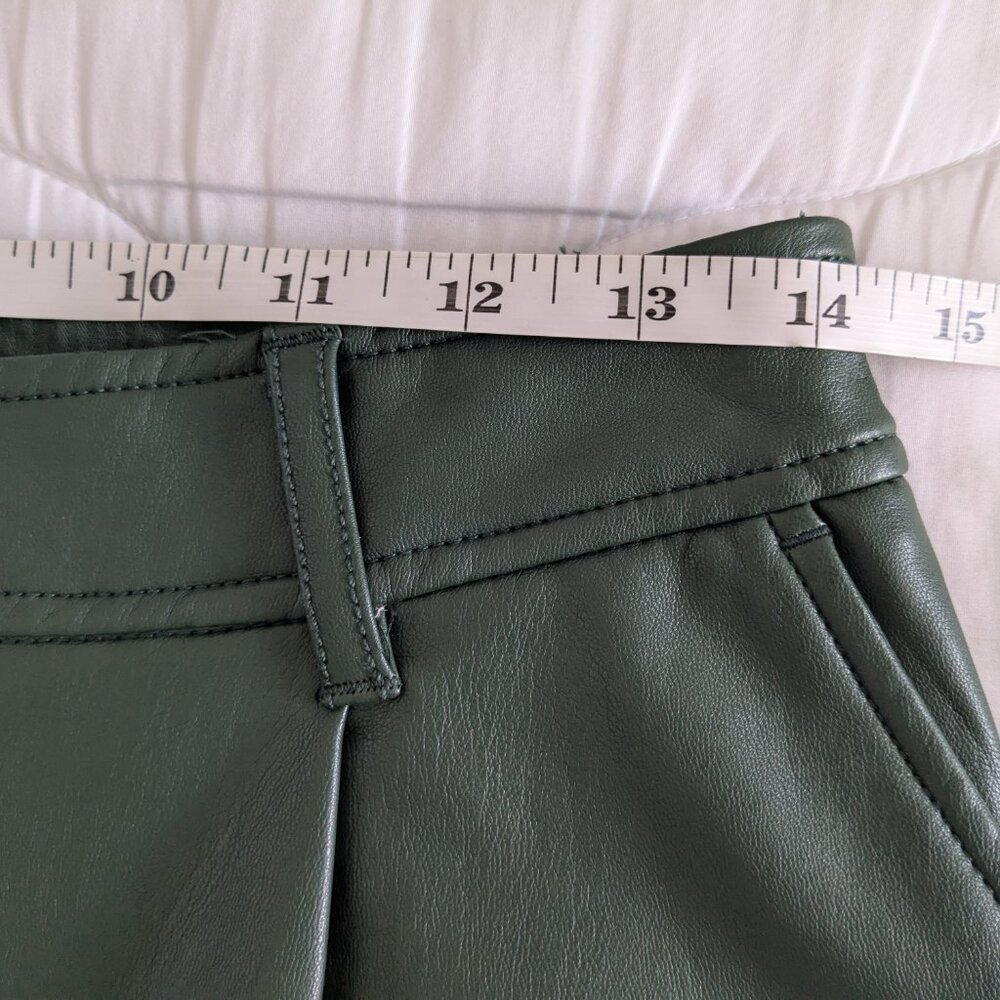 Anthropologie Crop Pants Women's Size 6 Forest Green Culottes Soft Faux Leather - Picture 11 of 13